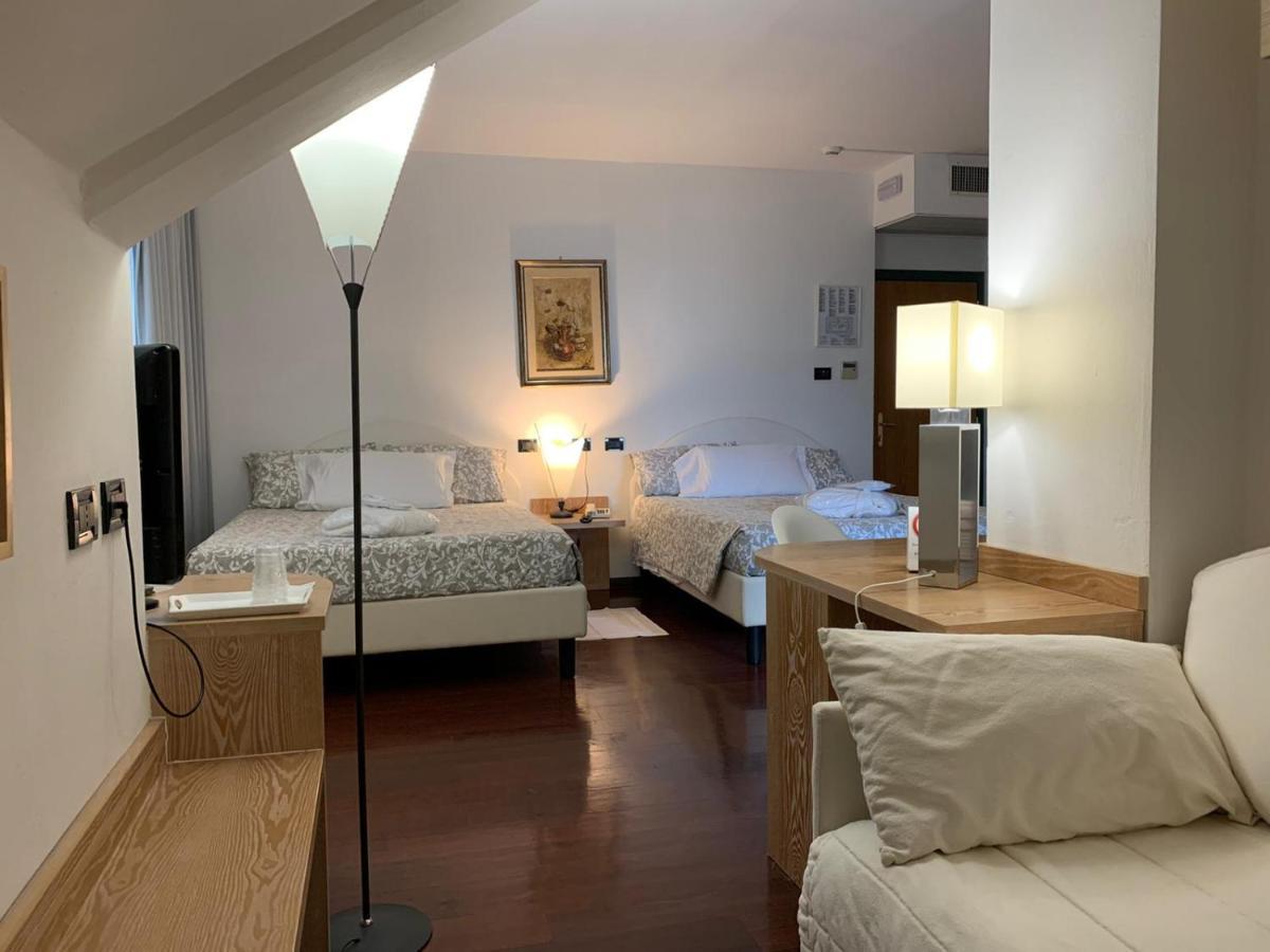 Hotel Logonovo 리도 델리 에스텐시 외부 사진